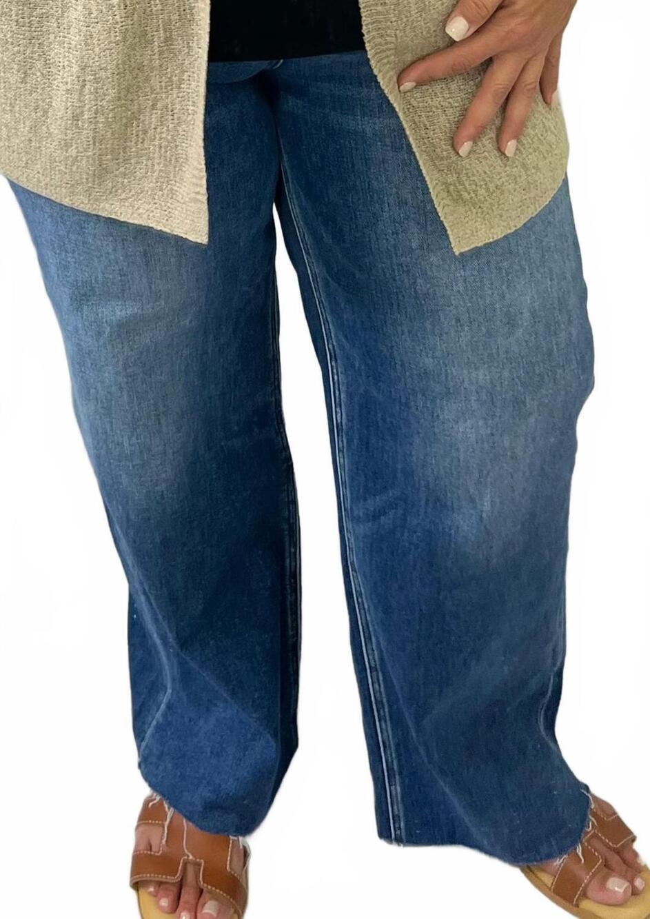 NEW RISEN mid rise crop straight leg jean in medium